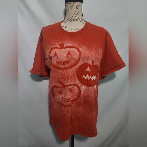Halloween Pumpkin Orange Short-Sleeve T-Shirt. Size Large. - Picture 1 of 4